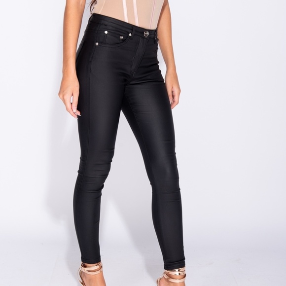 5⭐Fav Tiffany Black High Waisted Coated Jeggings - Picture 5 of 8